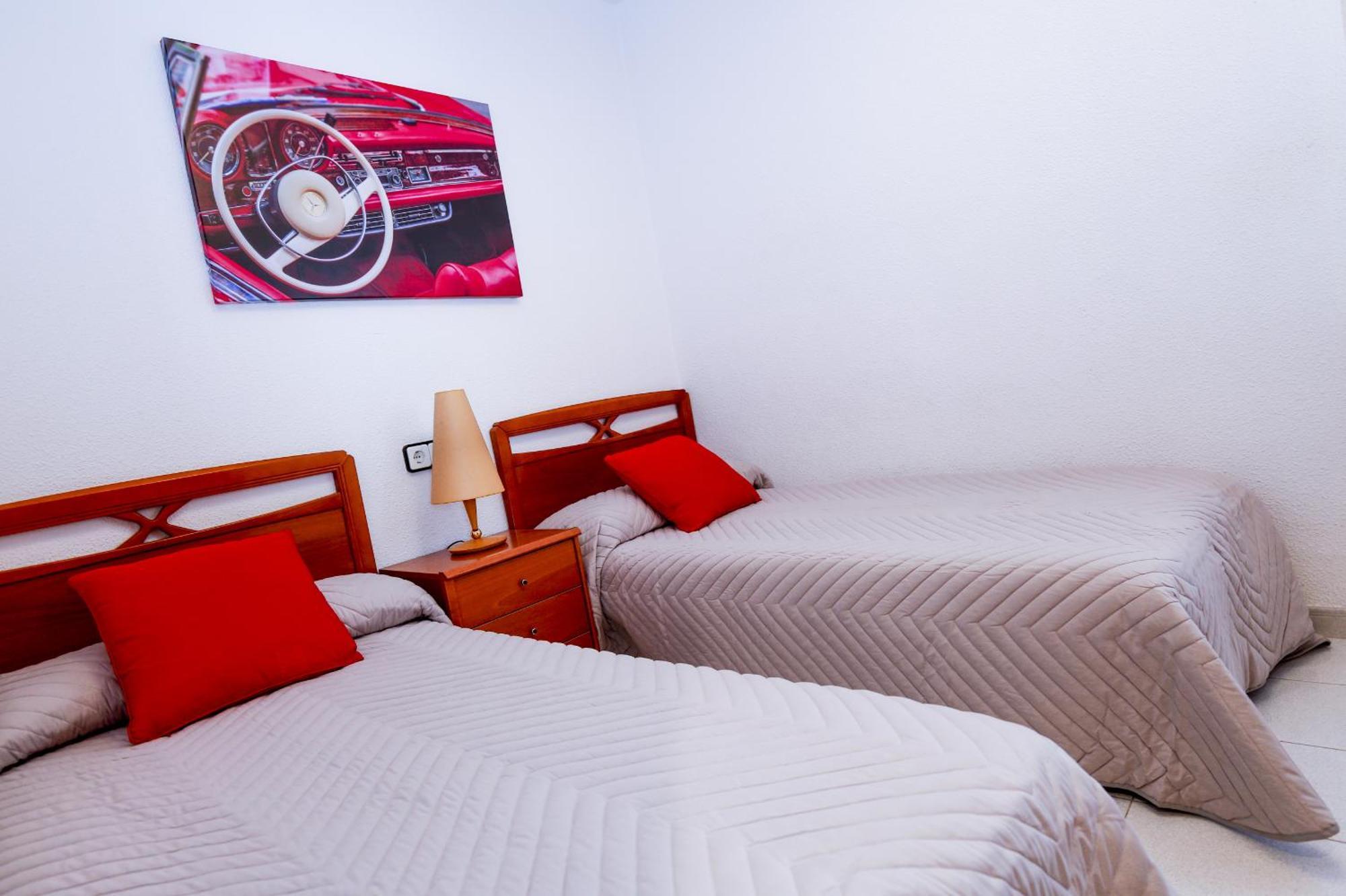 Santillana Homestay By Turismar Salou Exterior photo